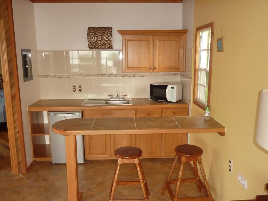 Wikkid Resort Dixon Cove Екстер'єр фото