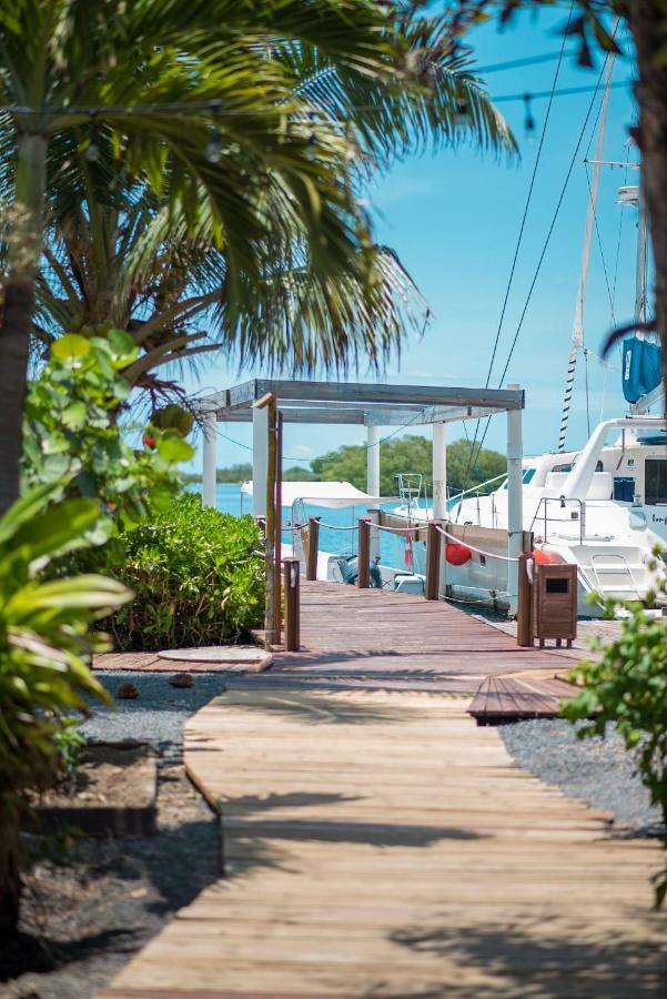 Wikkid Resort Dixon Cove Екстер'єр фото